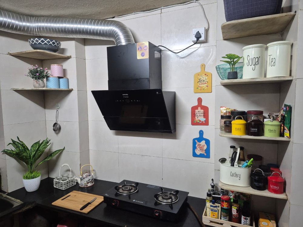 Tiffin Dada home kitchen setup